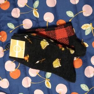 2 Pack of Fuzzy Socks